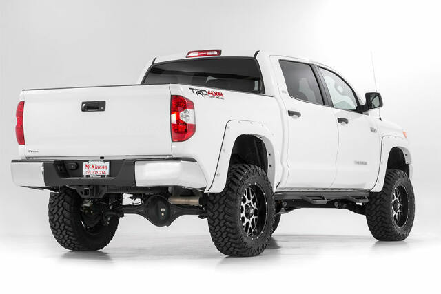 Rough Country 6" Lift Kit w/M1 Struts/M1 for Toyota Tundra 4wd 16-21 75240