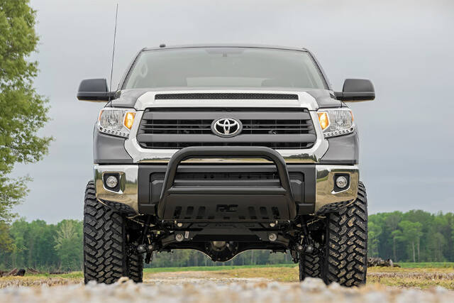 Rough Country 6" Suspension Lift Kit M1 Struts for Toyota Tundra 4wd 07-15 75440