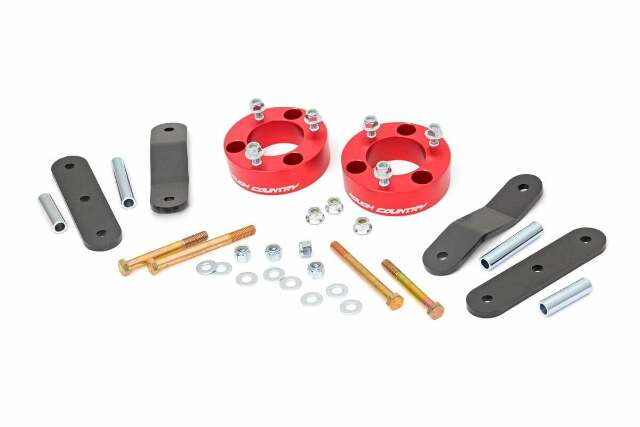 Rough Country 2.5in Suspension Lift Kit Red fits Nissan Frontier/Xterra 05-15 867RED