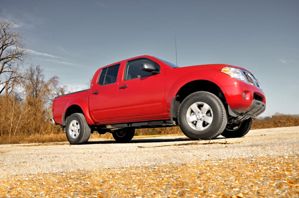 Rough Country 2.5in Suspension Lift Kit Red fits Nissan Frontier/Xterra 05-15 -3