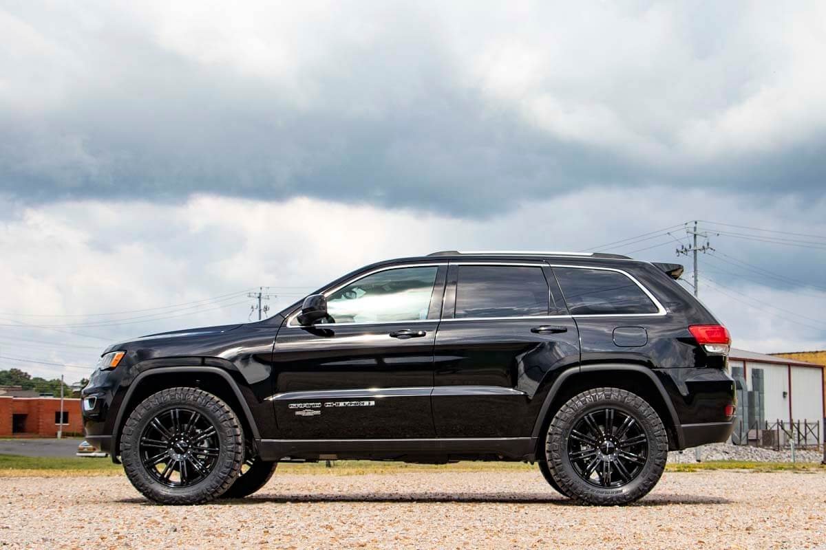 Rough Country for Jeep 2.5in Coil Spring Lift Kit 11-15 Grand Cherokee WK2 91130