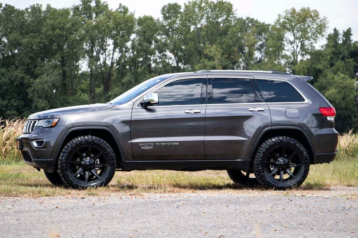 Rough Country for Jeep 2.5in Coil Spring Lift Kit 16-20 Grand Cherokee WK2