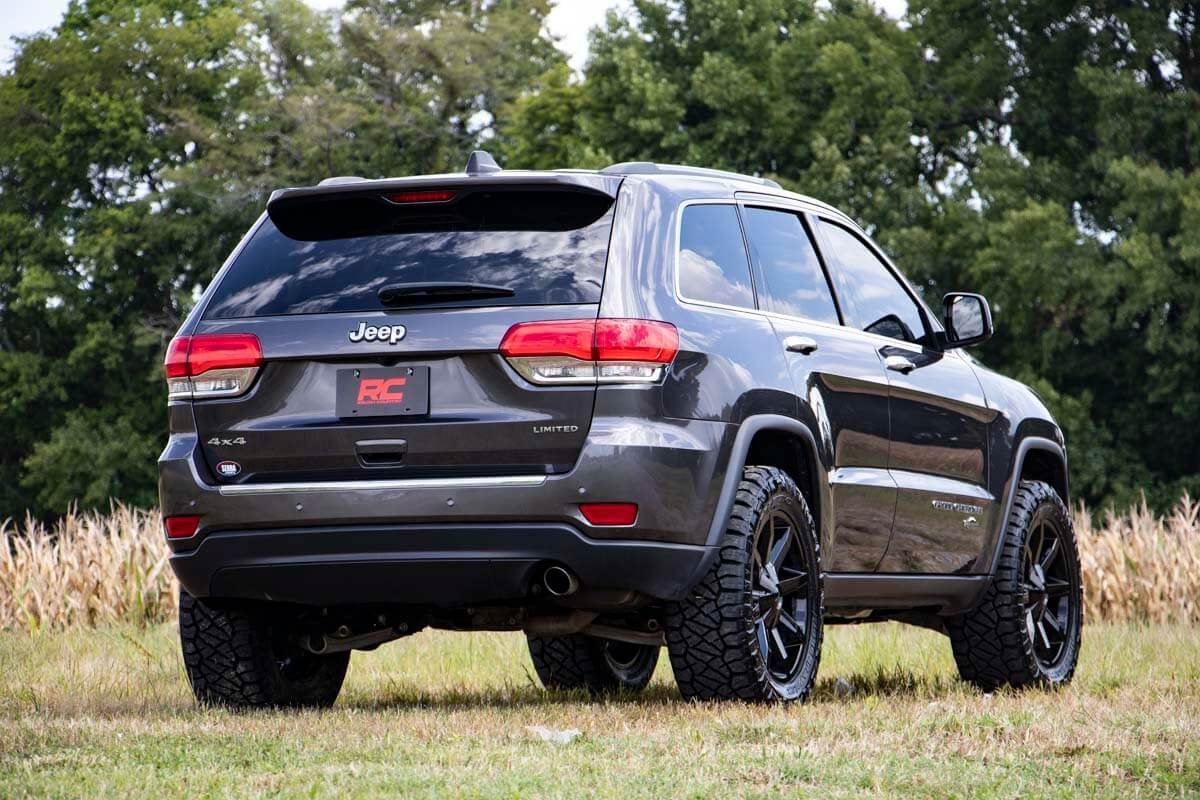 Rough Country for Jeep 2.5in Coil Spring Lift Kit 16-20 Grand Cherokee WK2