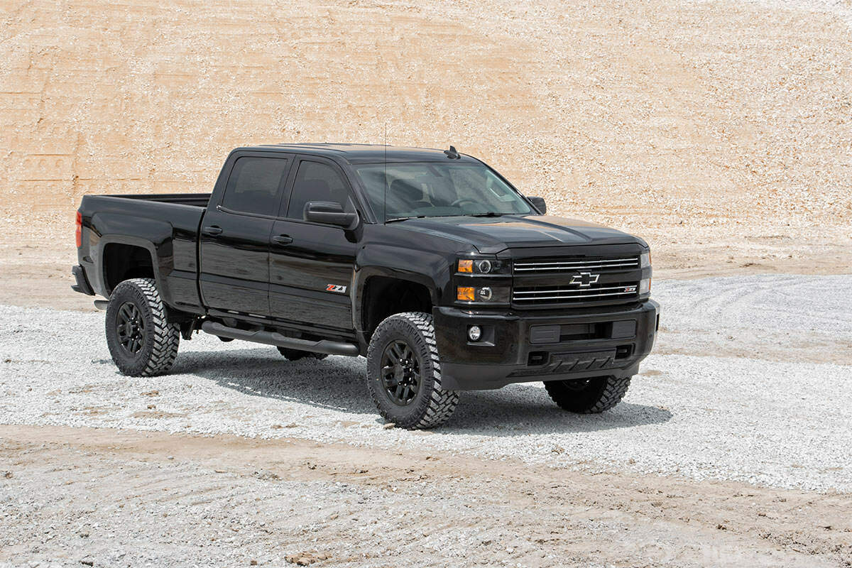 Rough Country 3.5" Lift Kit w/ Overloads Chevy/GMC 2500/3500HD 11-19 97530