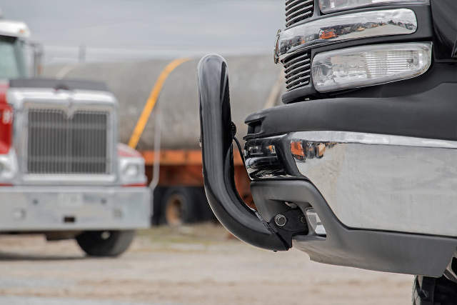 Rough Country Bull Bar Chevy/GMC Sierra/Silverado 1500/Tahoe/Yukon 99-06 B-C2991