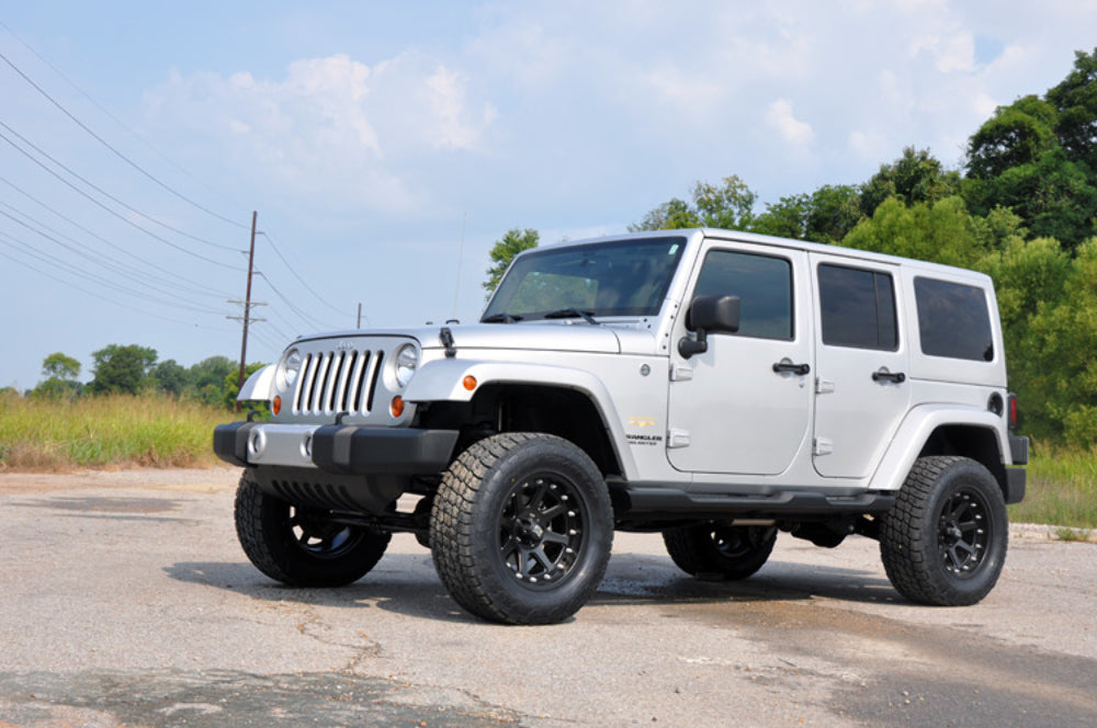 Rough Country 3.25" Lift Kit w/Shocks Jeep Wrangler JKU 07-18 4-Door PERF694