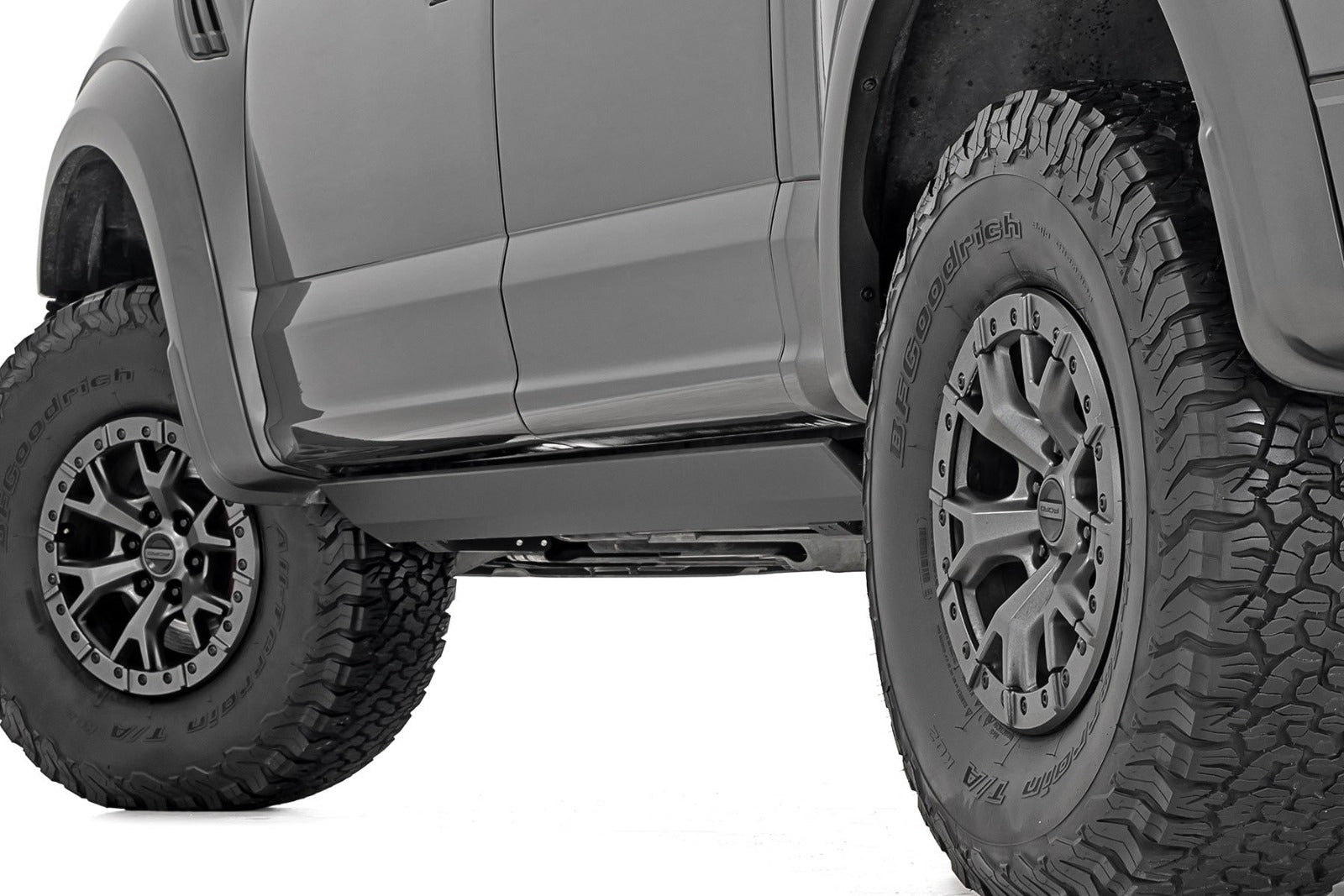 Rough Country Power Running boards for Ford Crew Cab F150 15-25 F250/F350 17-26