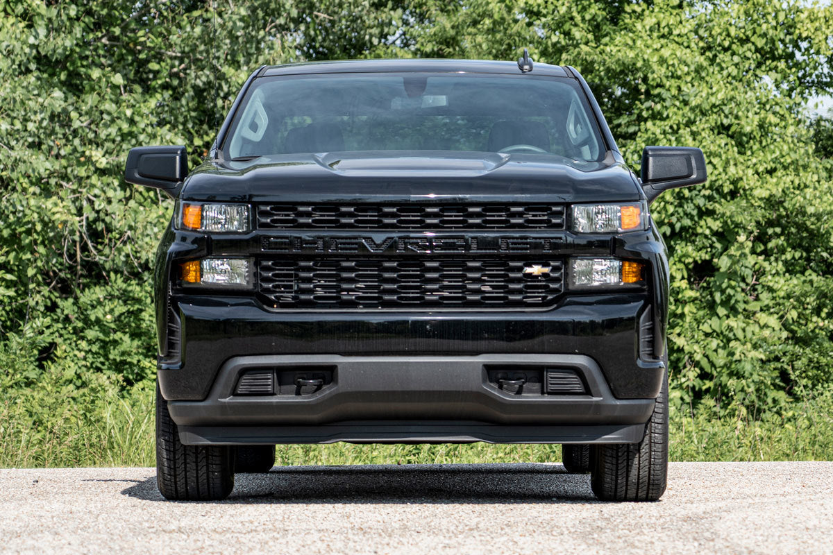Rough Country GM 1500 1in - 1.5in Lowering Shackles 19-20 GM 1500 0504 -5