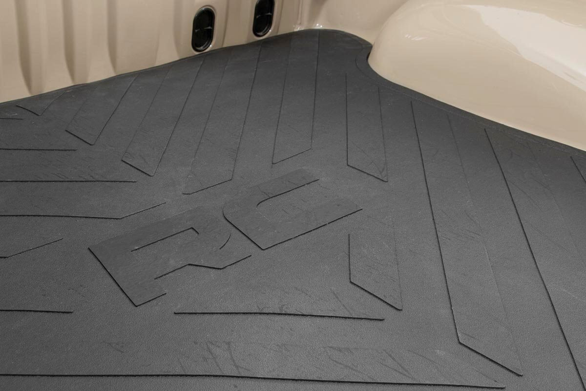 Rough Country Bed Mat 6'6" Bed RC Logo Chevy/GMC 1500 19-25 RCM673