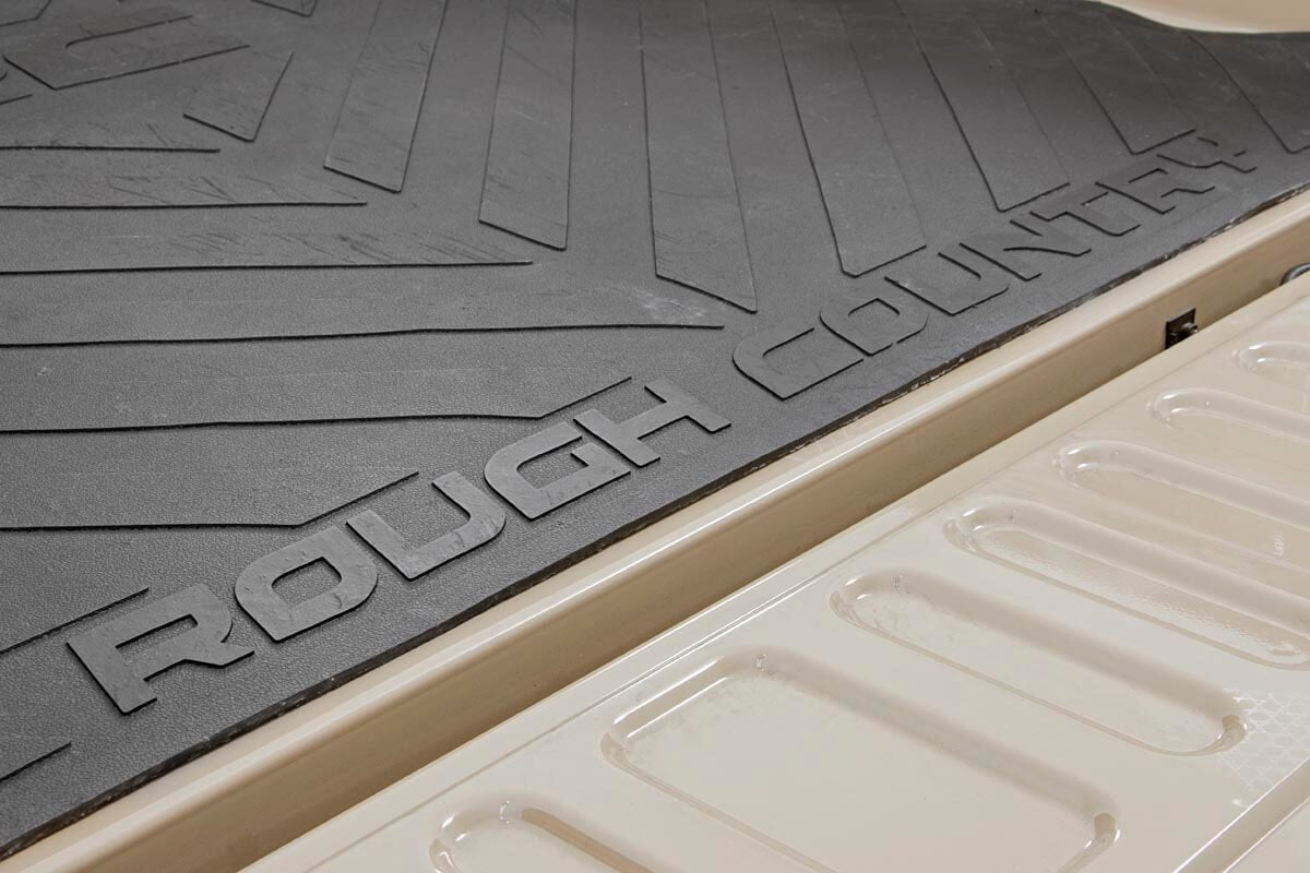 Rough Country Bed Mat 5'8" Bed RC Logo Chevy/GMC 1500 19-25 M683 RCM683