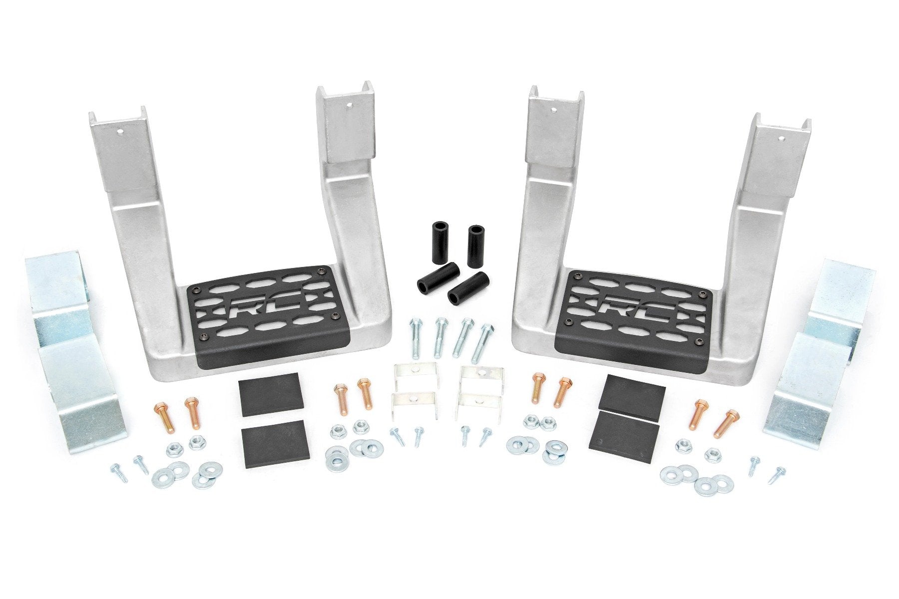 Single Hoop Step Alum Pair (Chevy/Ford/GMC/Ram) - 117510
