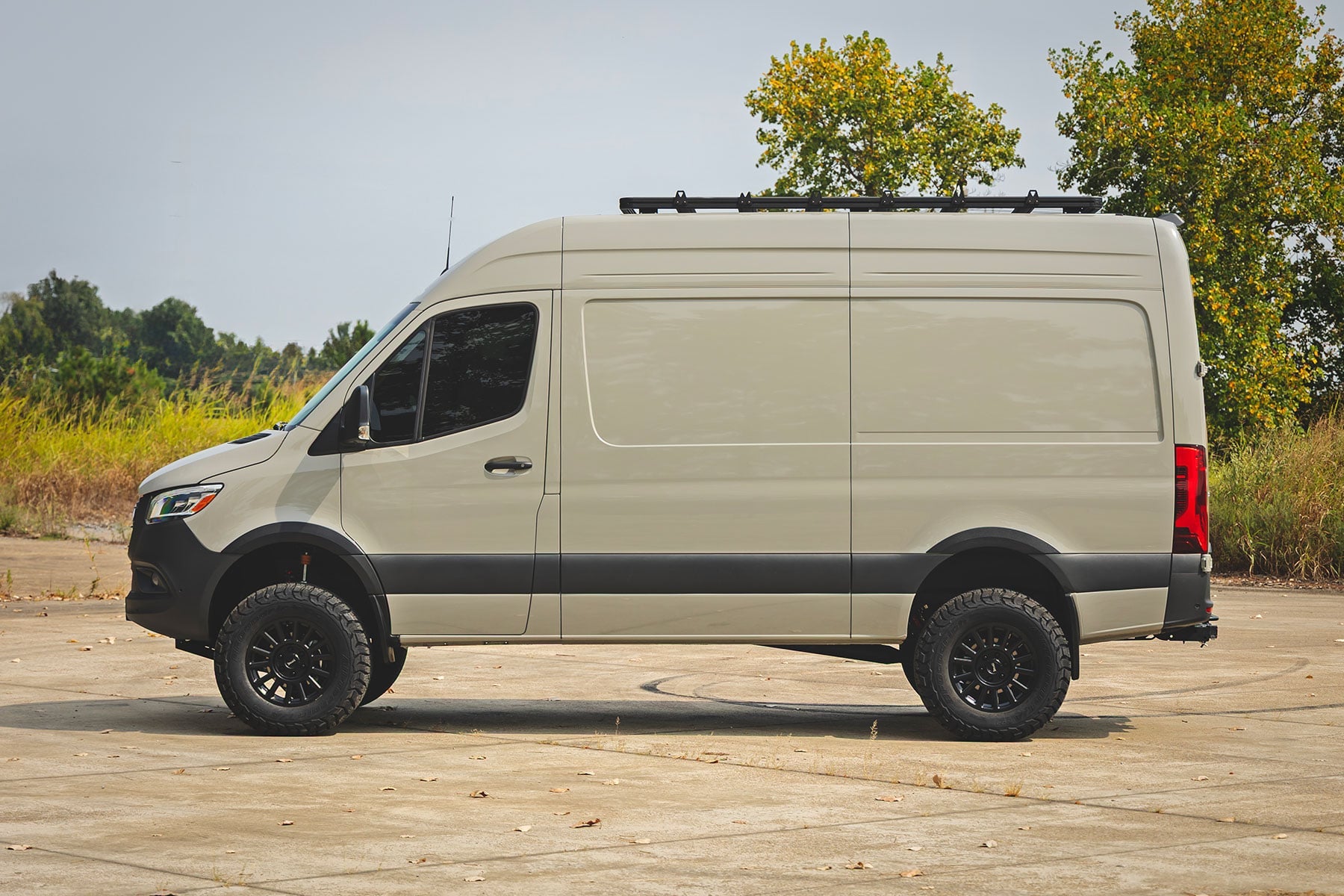 Rough Country Tire Clearance Kit | for Mercedes-Benz Sprinter 2500/3500 19-25 13015