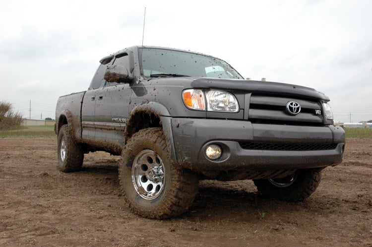 Rough Country 2.5 Inch Leveling Kit Toyota Tundra 2WD/4WD (2000-2006) - 750