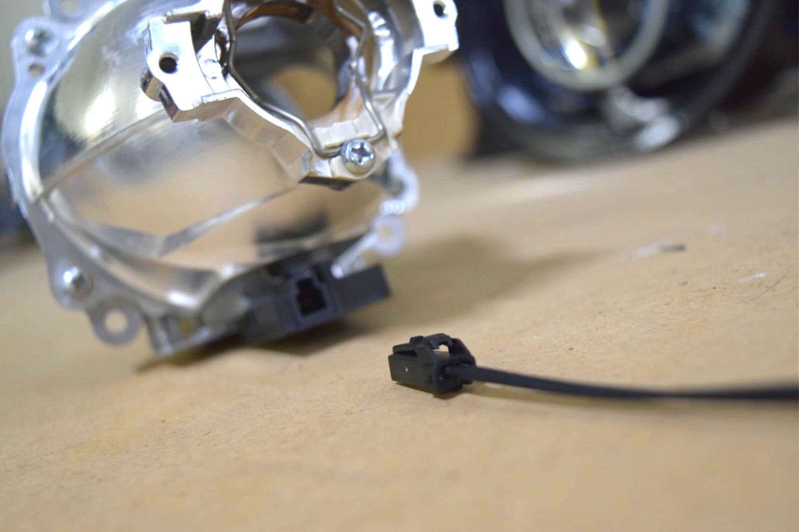 Morimoto Pigtail Koito Bi-xenon Solenoid Inputs -6