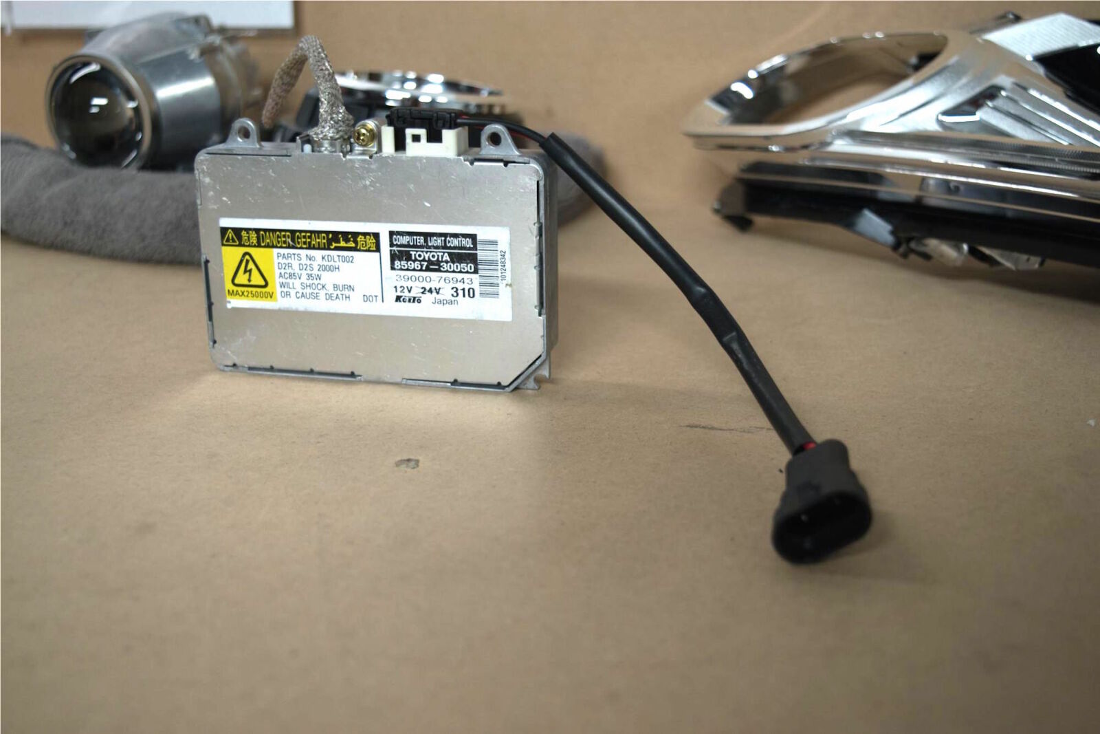 Morimoto Pigtail Denso D2 Ballast Input -8