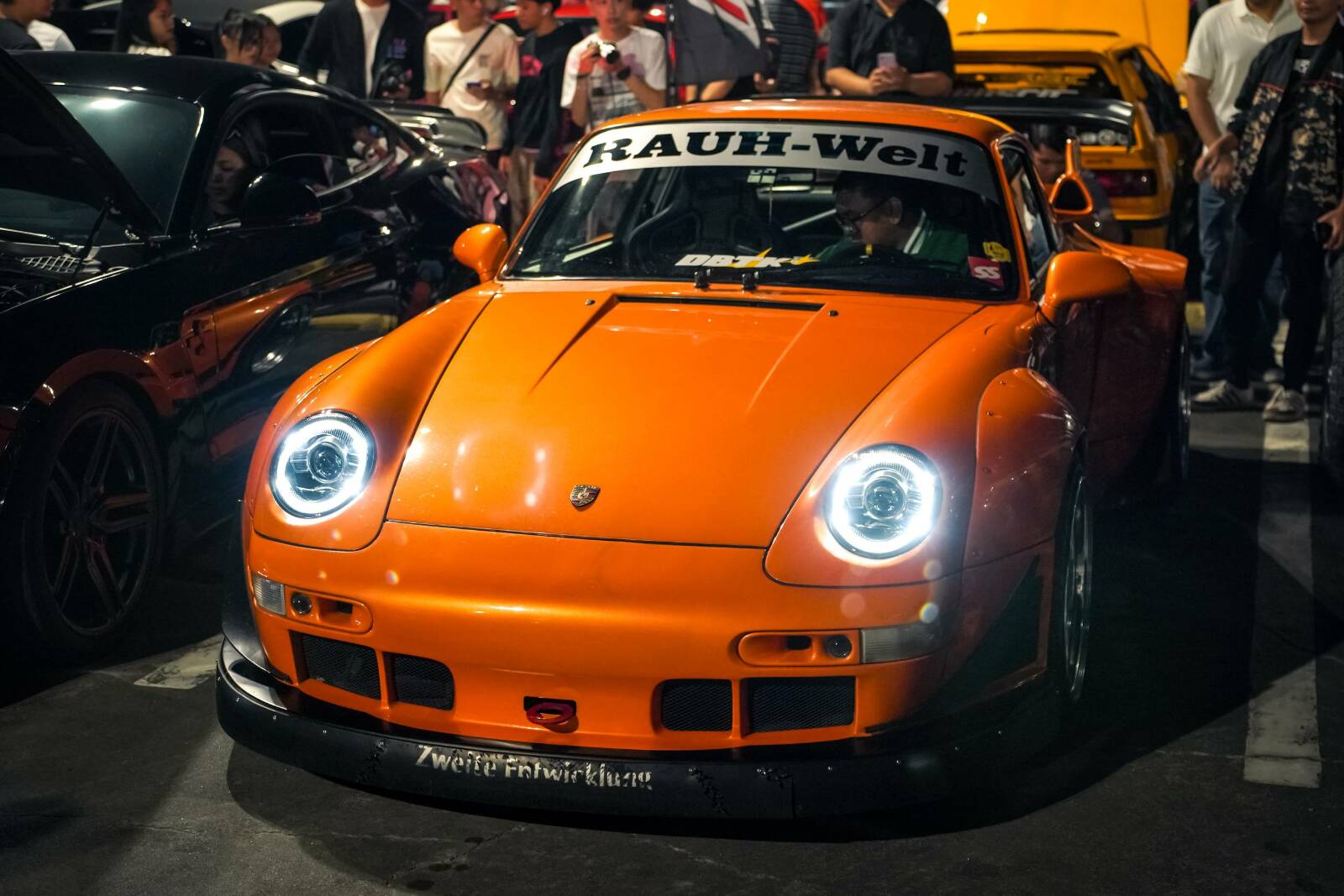 Morimoto XB LED Fogs Porsche 993 (Paintable, Set) -10