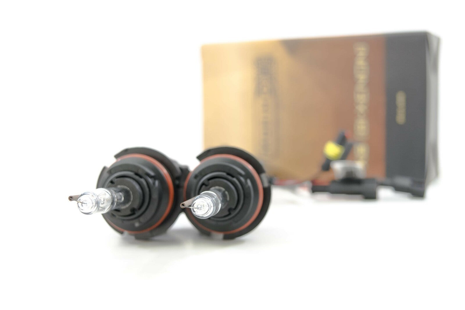 Morimoto 9004/9007 Bi-Xenon XB 6000K HID Bulbs (Pair) -4