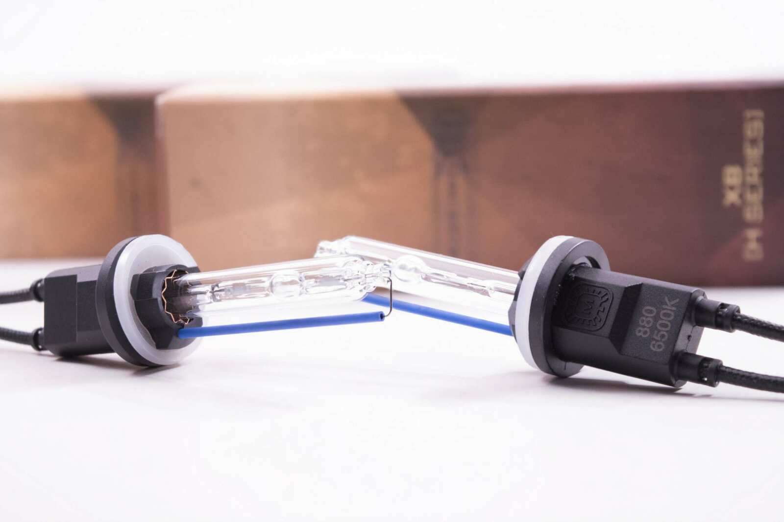 Morimoto 880/893 XB 3000K HID Bulbs (Pair) -2