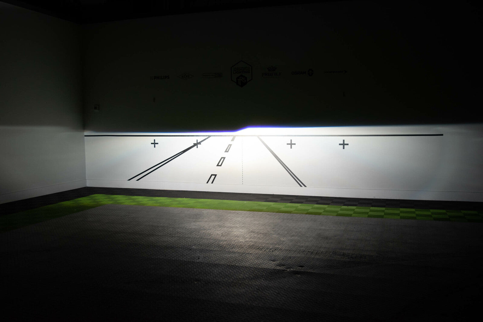 Morimoto Bi-Xenon Morimoto Micro D2S 5.0 (2.5in) (LHD) -6