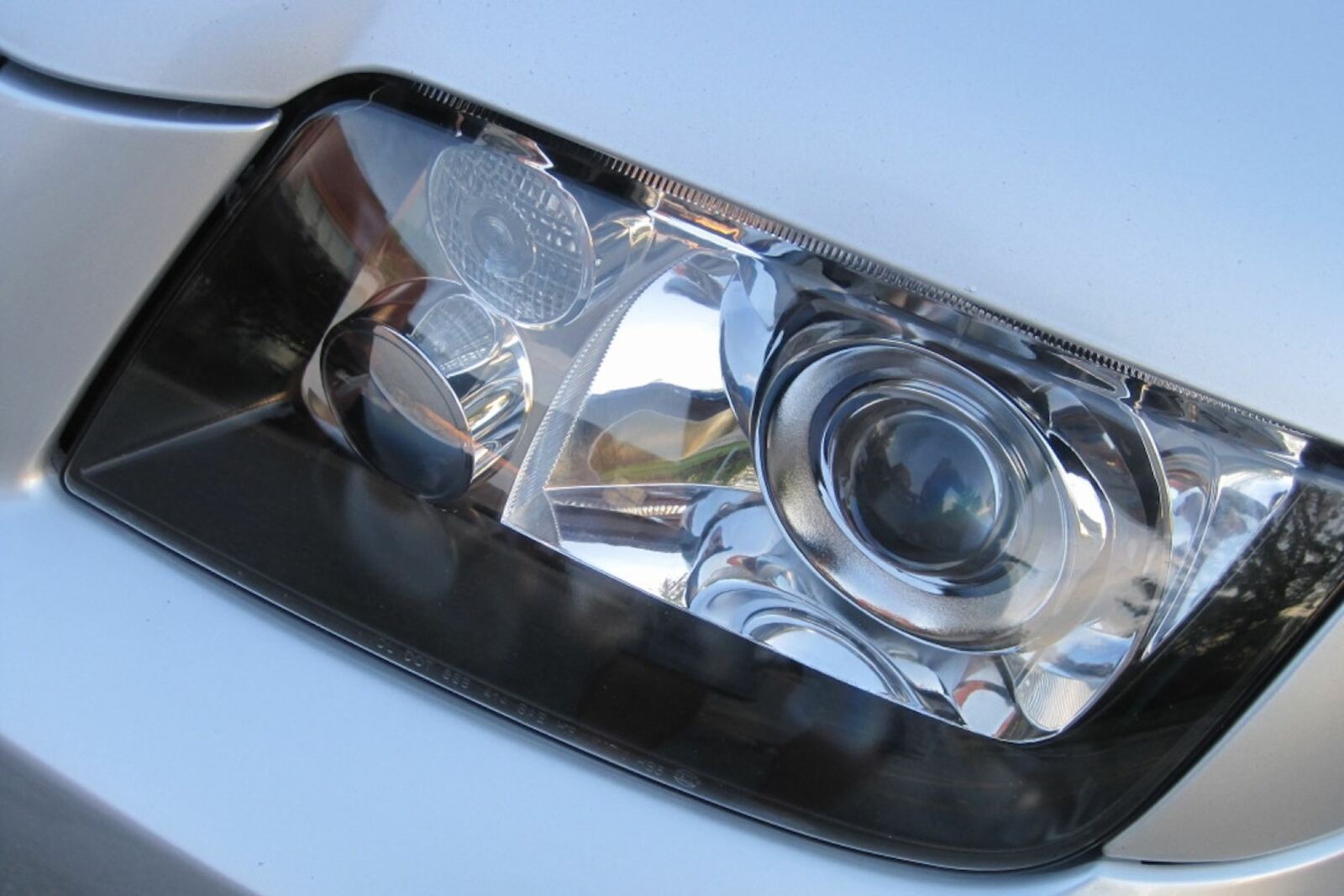 Morimoto E55-R Projector Shroud -7