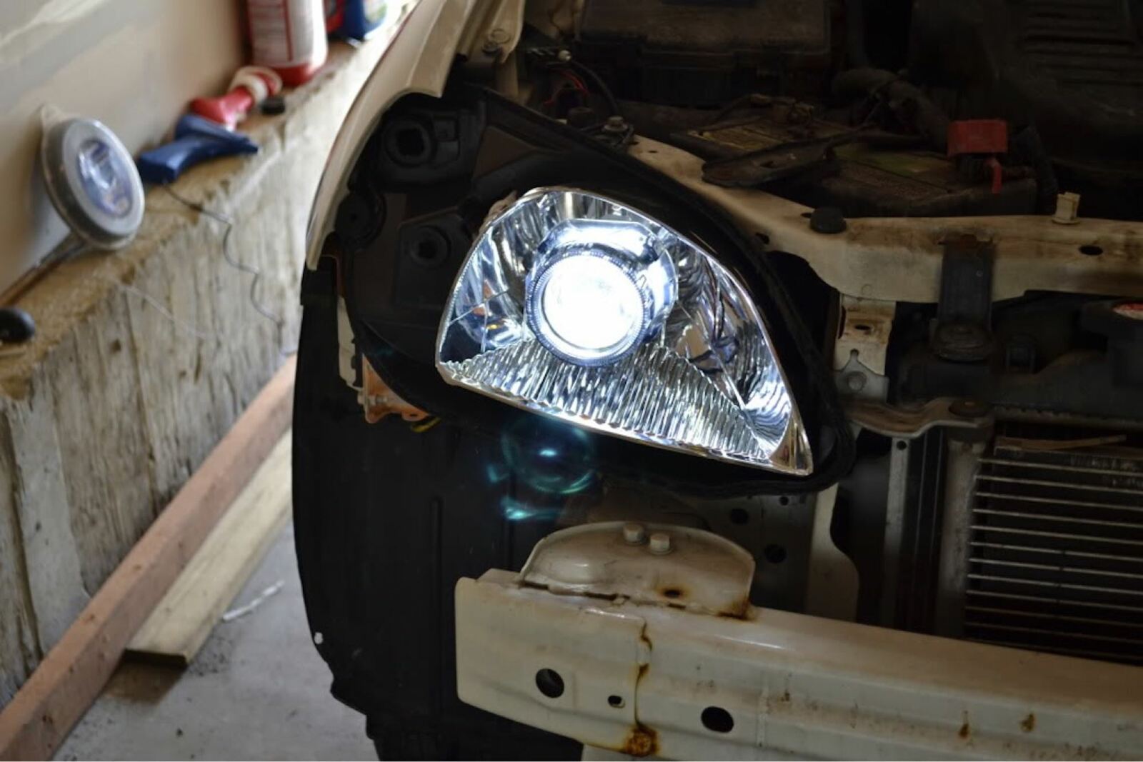 Morimoto Mini Graphite Projector Shroud -6