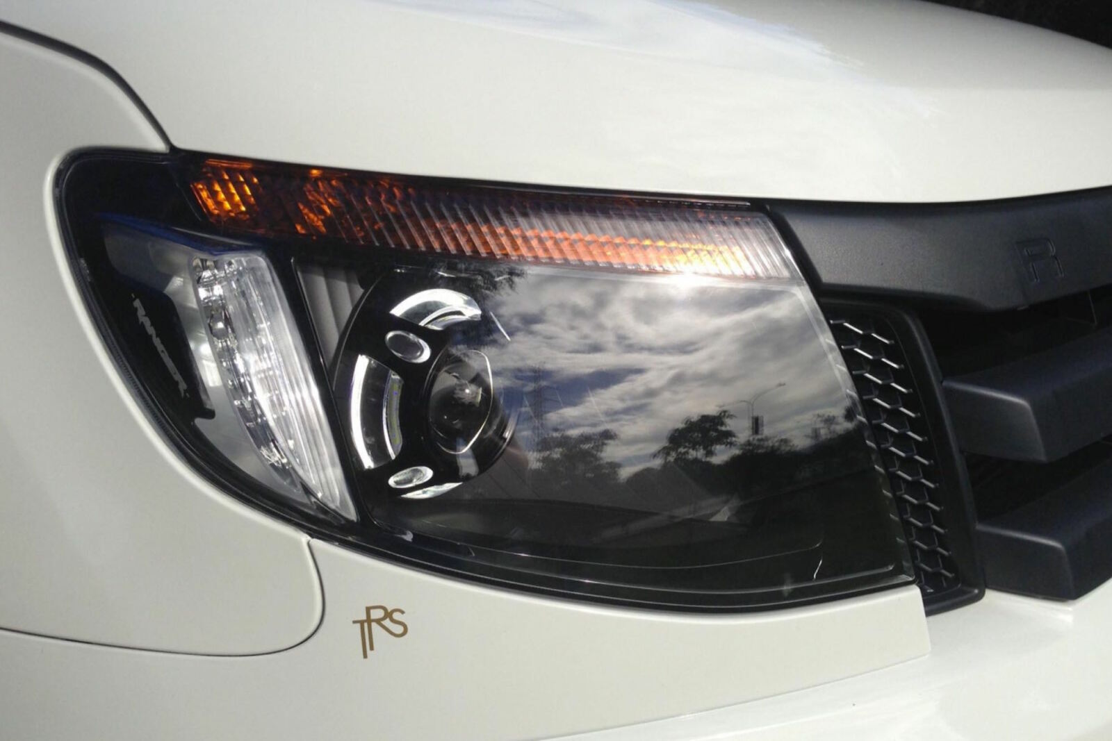 Morimoto Panamera Projector Shroud -9