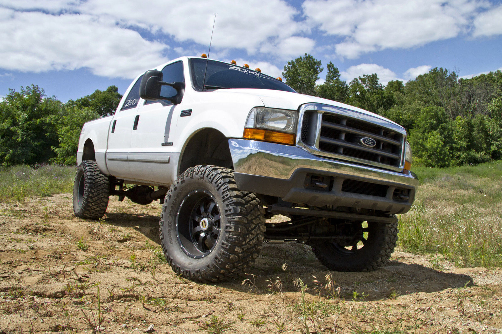 Zone Off Road Suspension Lift Kit for Ford Super Duty 6" w/ Nitro Shocks 99