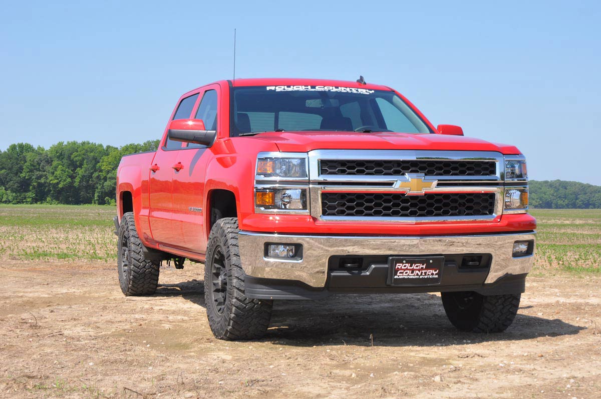Rough Country 2.5" Lift Kit Alu/Cast Steel M1 Strut Chevy/GMC 1500 07-16 1340