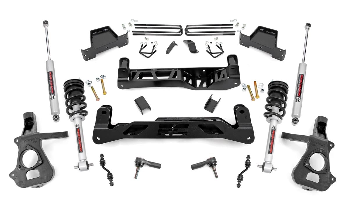 Rough Country 7" GM Lift Kit Lifted Struts 14-18 1500 2WD Alum/Stamped Steel 18734