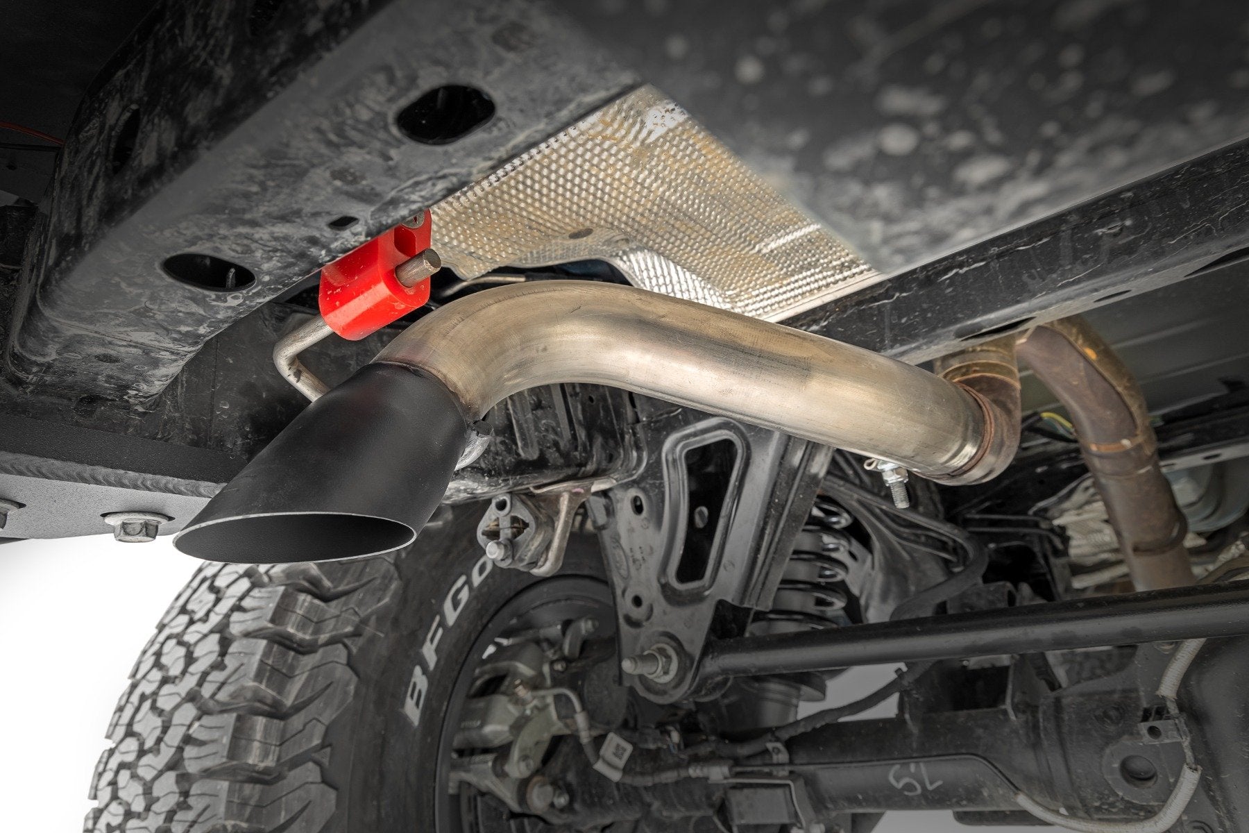 Rough Country Muffler Removal Kit 2.3, 2.7L Engines for Ford Bronco 21-25 96019