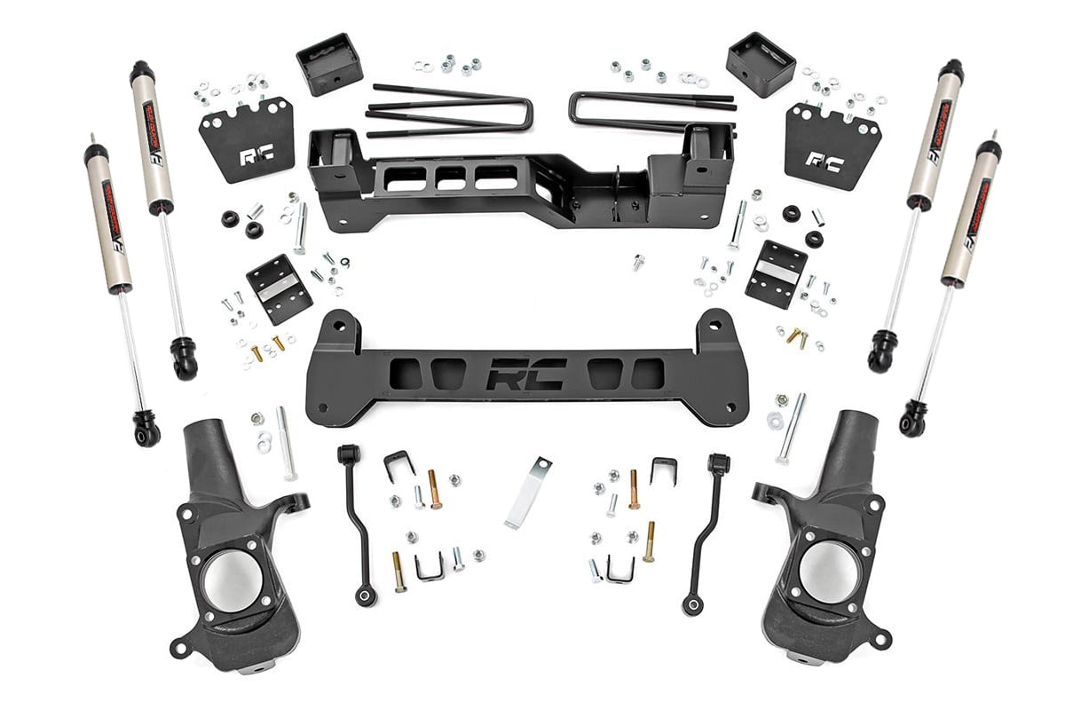 Rough Country 6in GM Suspension Lift Kit w/ V2 Shocks (01-10 2500HD / 3500HD) 22070