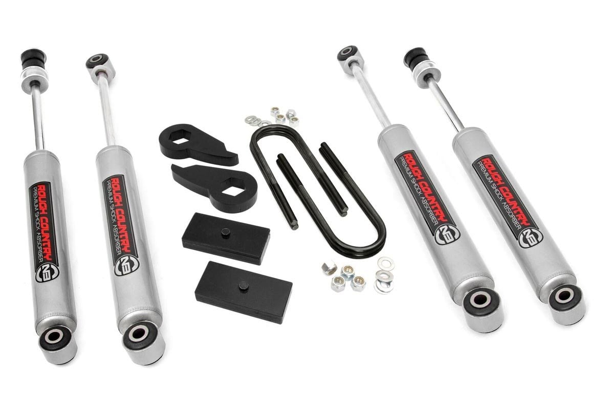 Rough Country 2.5in Ford Leveling Lift Kit 47430