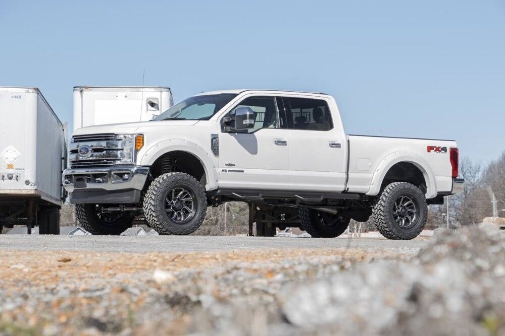 Rough Country 4.5in Suspension Lift for 17-22 F250/350 Diesel w/ 3.5in Axle -3