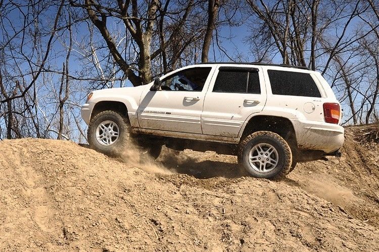 Rough Country 4" X-Series Suspension Lift Kit for Grand Cherokee WJ 99-04