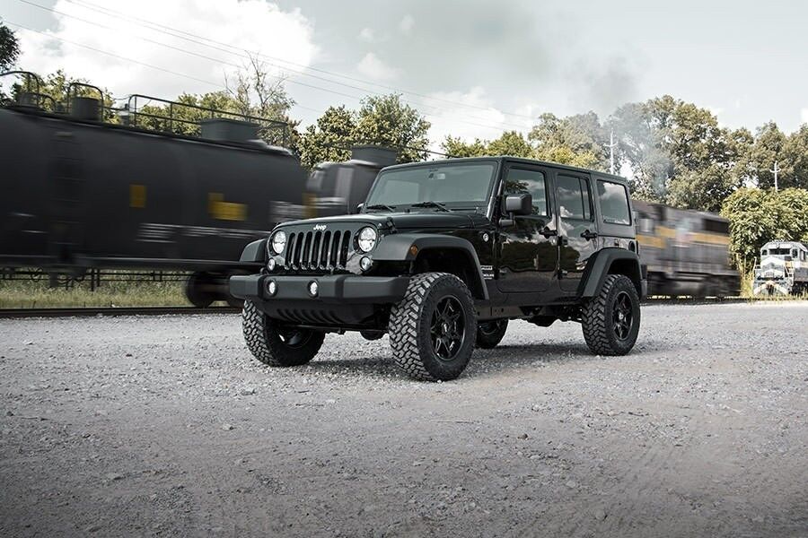 Rough Country 2.5" Suspension Lift w Shocks for Wrangler JK 07-18 2Dr -5