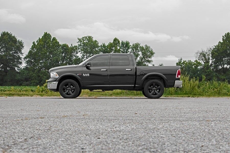 Rough Country Dodge for RAM 1500 2.5" Leveling Lift Kit 2012-2017 4WD 363