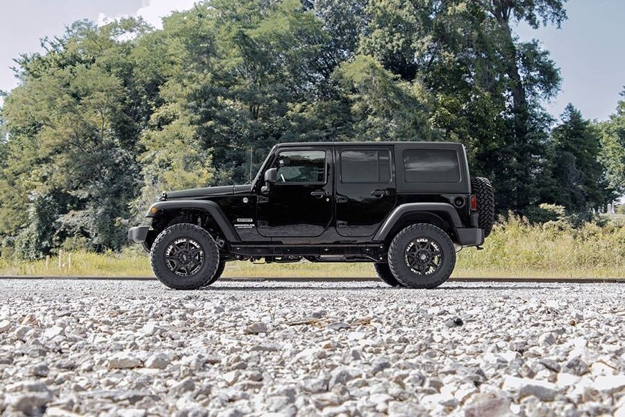 Rough Country 2.5" Suspension Lift w Shocks for Wrangler JK 07-18 2Dr -4