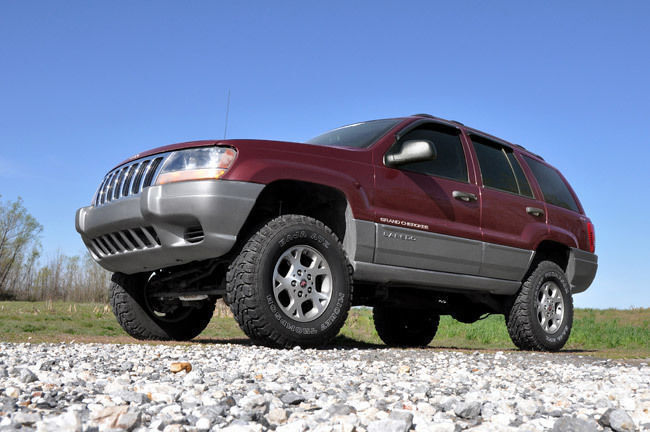 Rough Country 4" X-Series Suspension Lift Kit for Grand Cherokee WJ 99-04