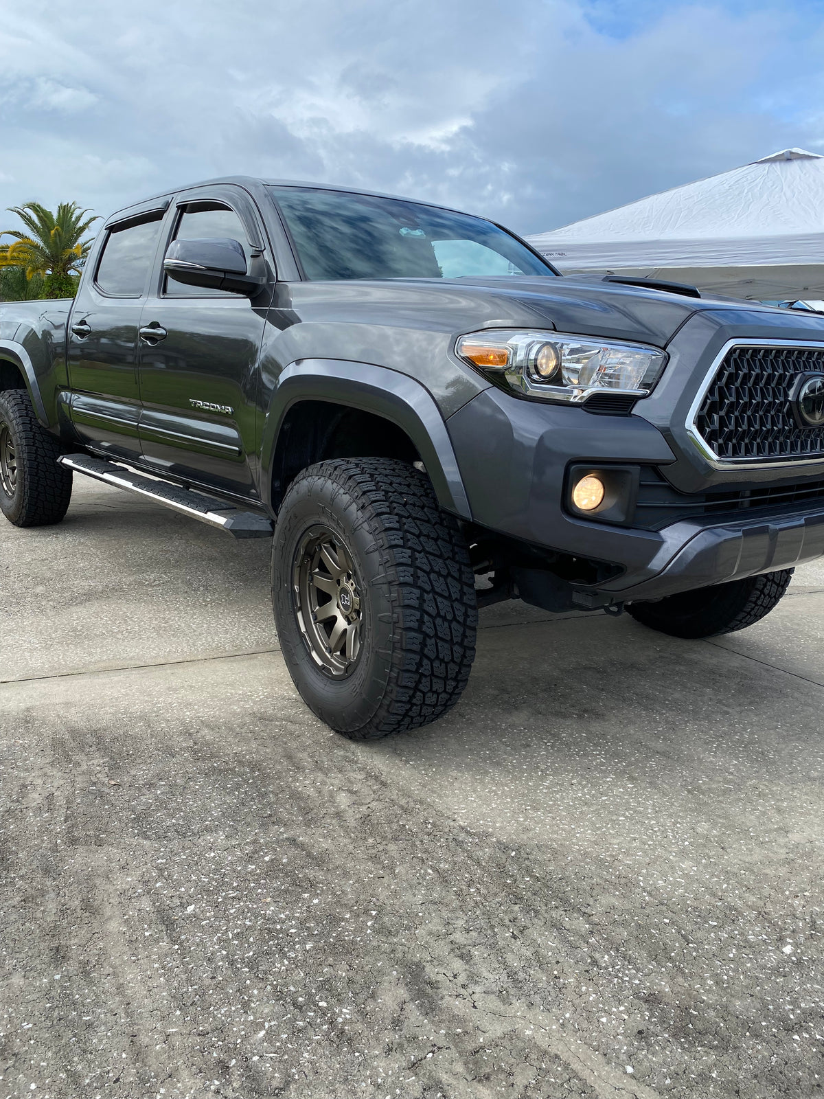 Rough Country 3.5" Lift Kit UCA N3 Struts for Toyota Tacoma 4wd/2wd 05-23 74231RED