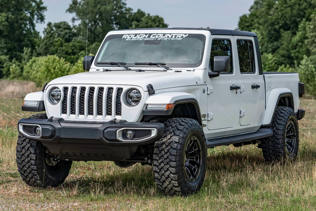 Rough Country 2.5" Leveling Kits | Springs | M1R | for Jeep Gladiator JT 4WD (2020-2023)
