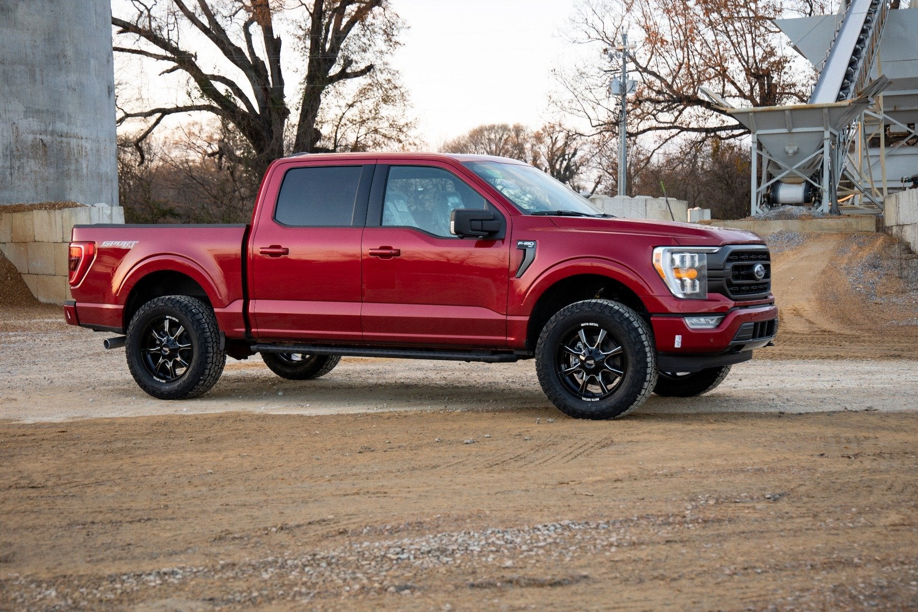 Rough Country 2in Fits Ford Leveling Kit w/N3 Shocks 2021 F-150 57130