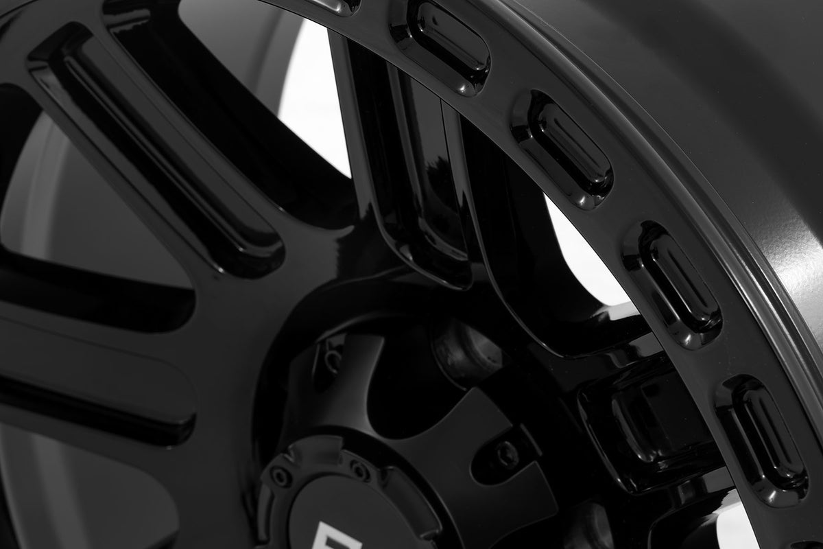 Rough Country 84 Series Wheel | Gloss Black | 17x8.5 | 6x5.5 | +25mm 84172512A