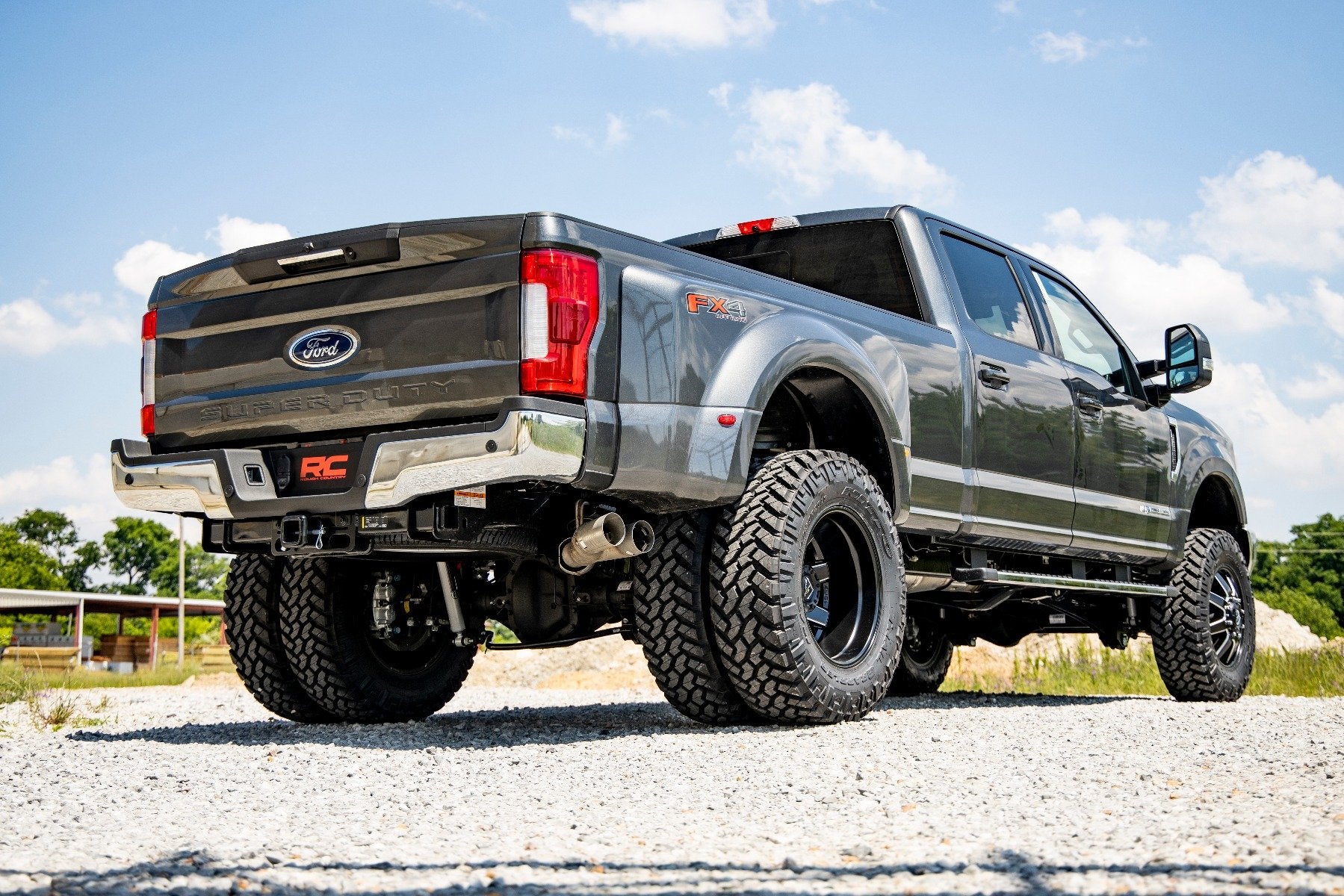 Rough Country 4.5" for Ford Vertex Shck F Driveshaft 17+ F350/450 Diesel Dually 55951