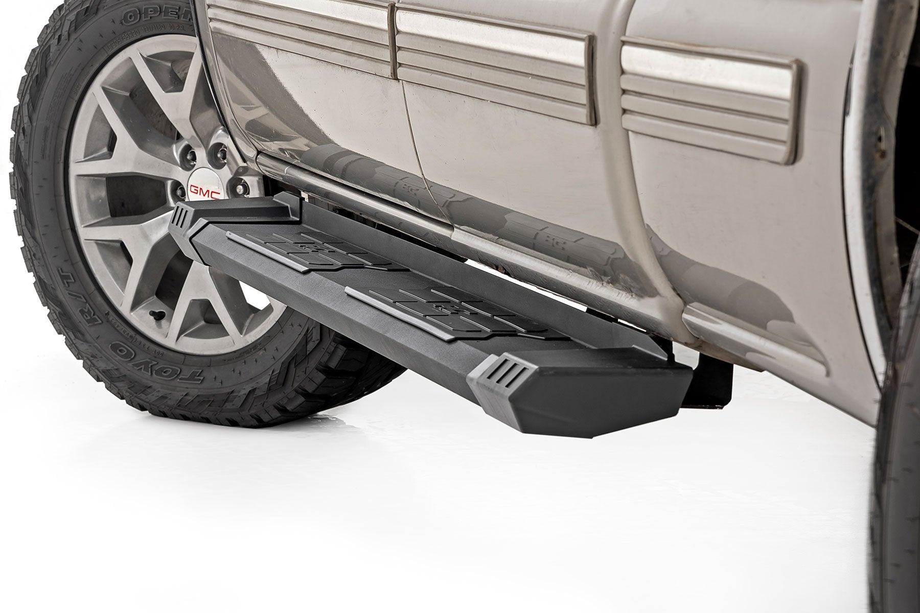 Rough Country HD2 Running Boards Ext Cab Chevy/GMC 1500/2500HD 99-06 & Classic SRB990677A