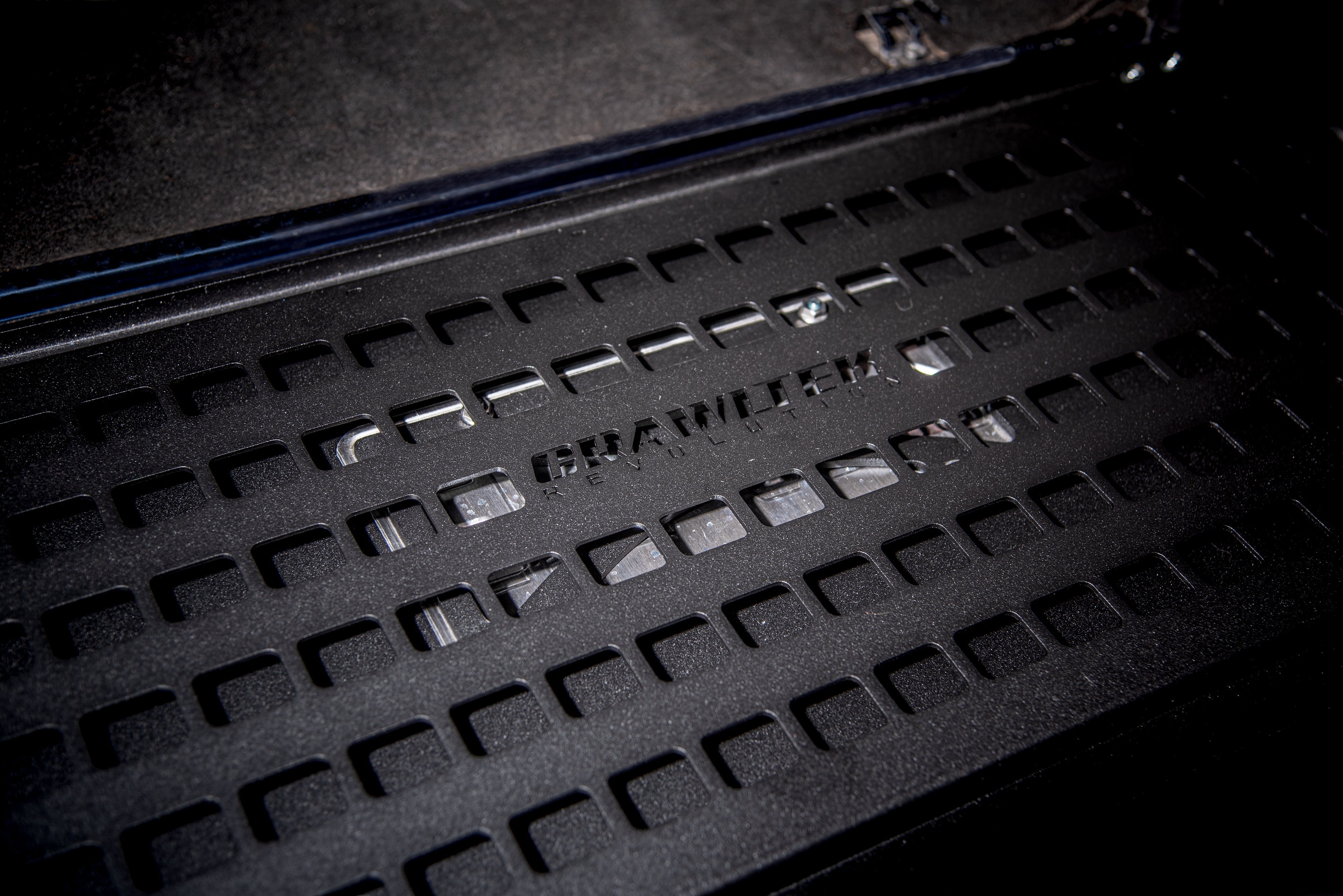 Drop Down Tailgate with Molle Rack | Jeep Wrangler YJ/TJ -8