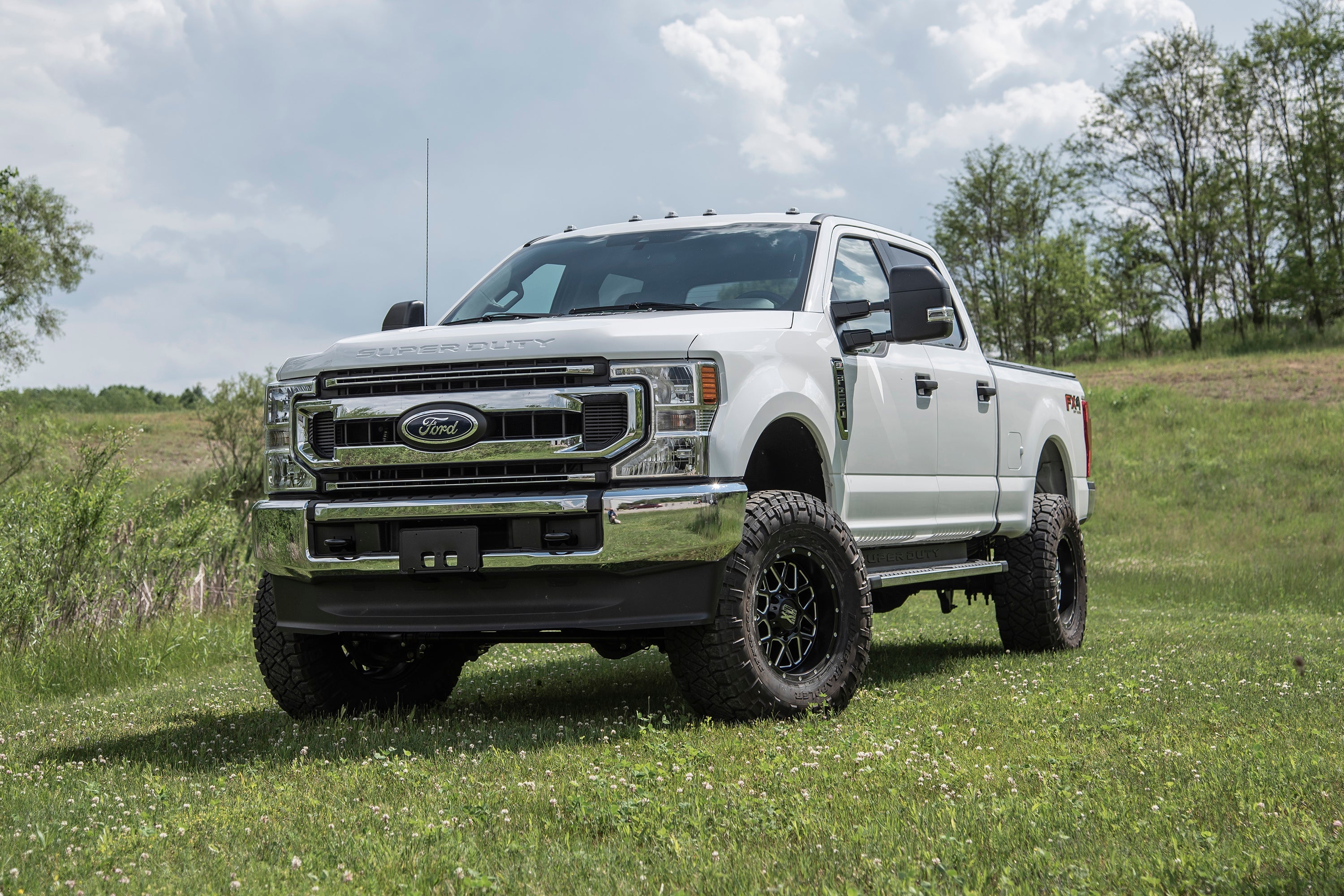 5 Inch Lift Kit w/ Radius Arm | Ford F250/F350 Super Duty (20-22) 4WD | Gas -1