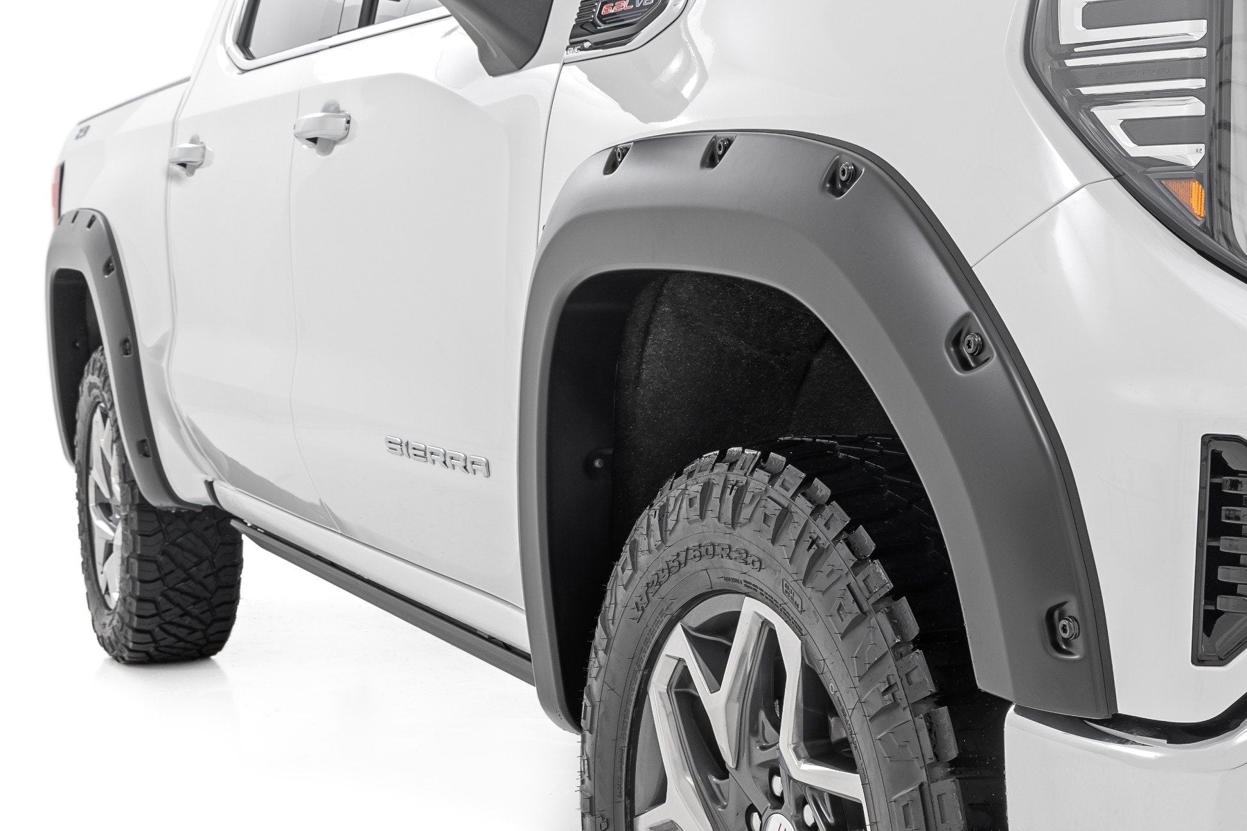 Rough Country Pocket Fender Flare GMC Sierra 1500 19-25 Silver F-C11950A-GAN