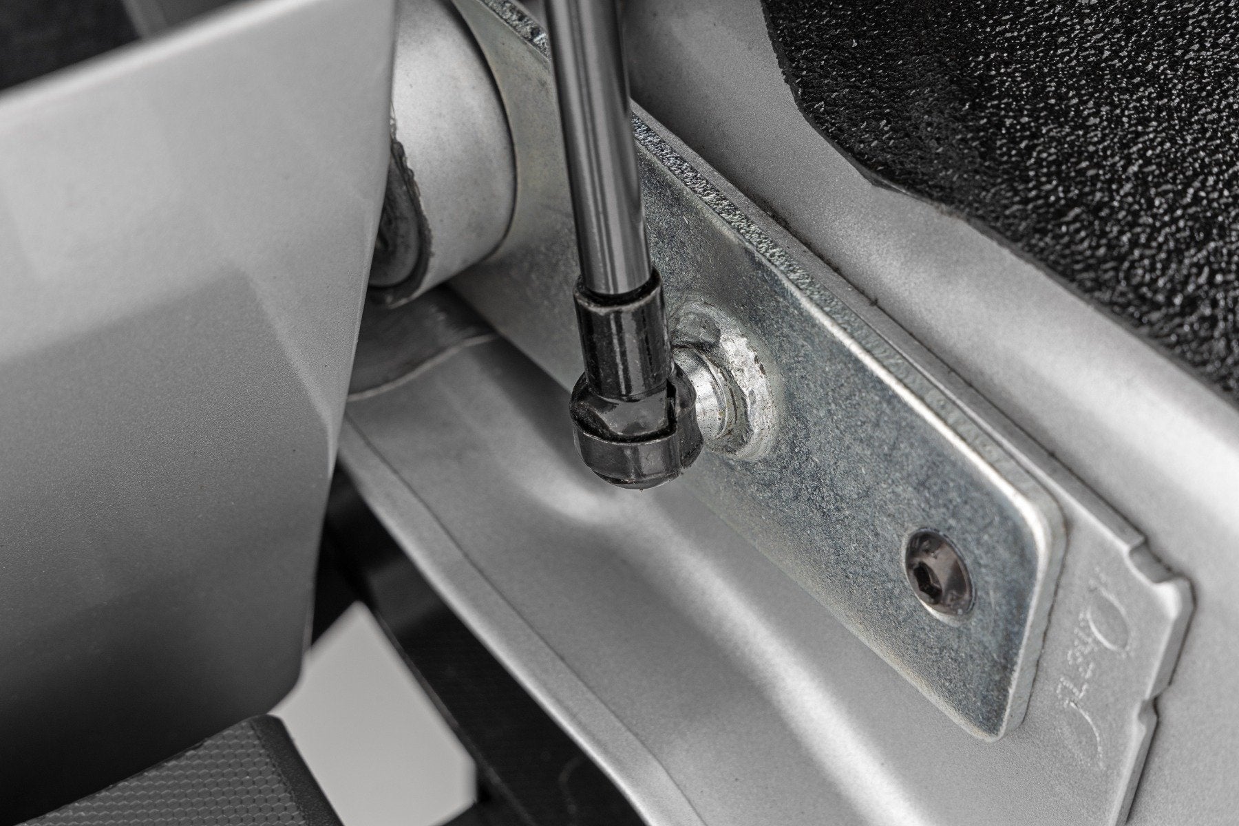 Tailgate Assist Chevy/GMC Colorado/Canyon 2015-2022 73218