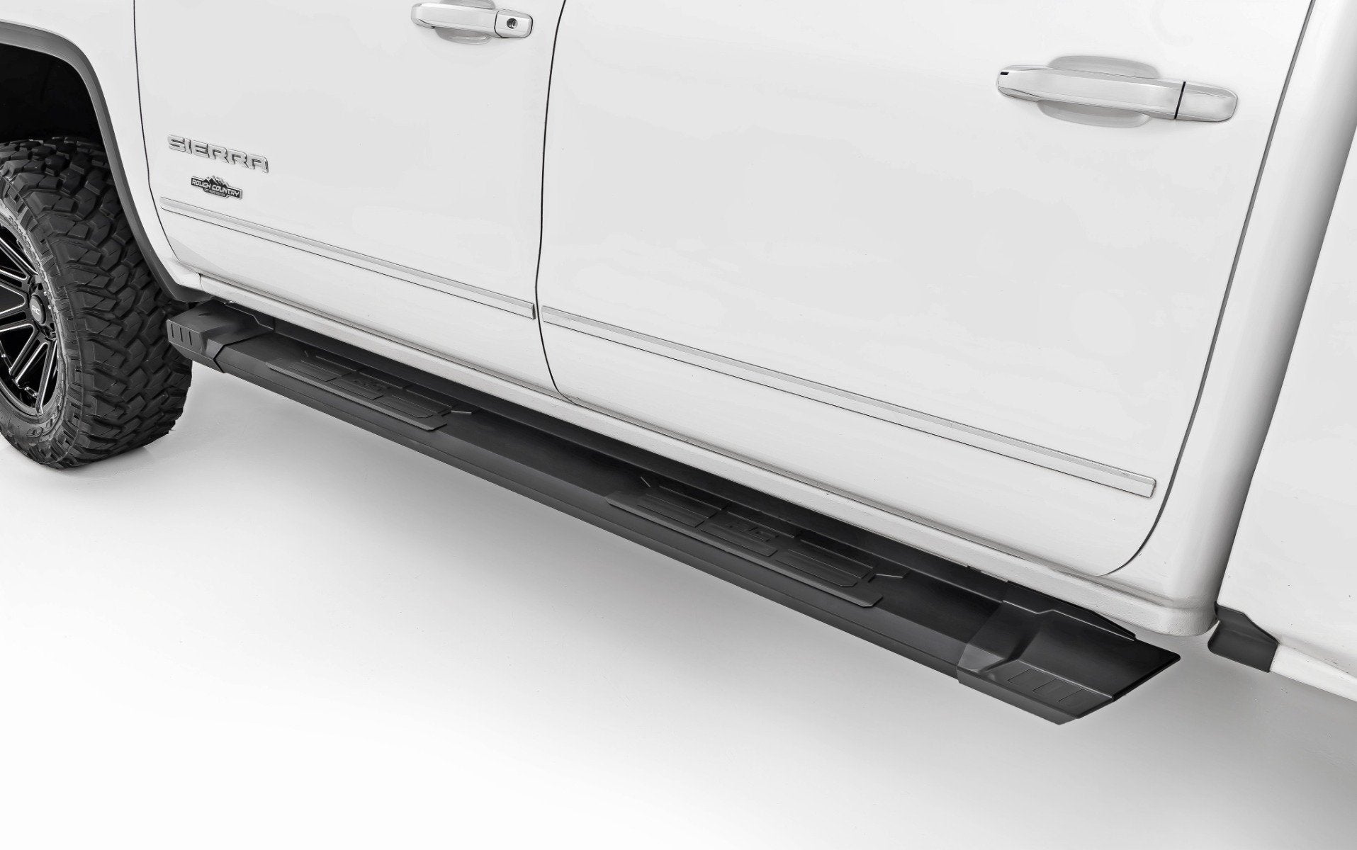 Rough Country HD2 Alum Running Boards Ext Cab Chevy/GMC 1500/2500HD/3500HD 07-19 SRB071777A