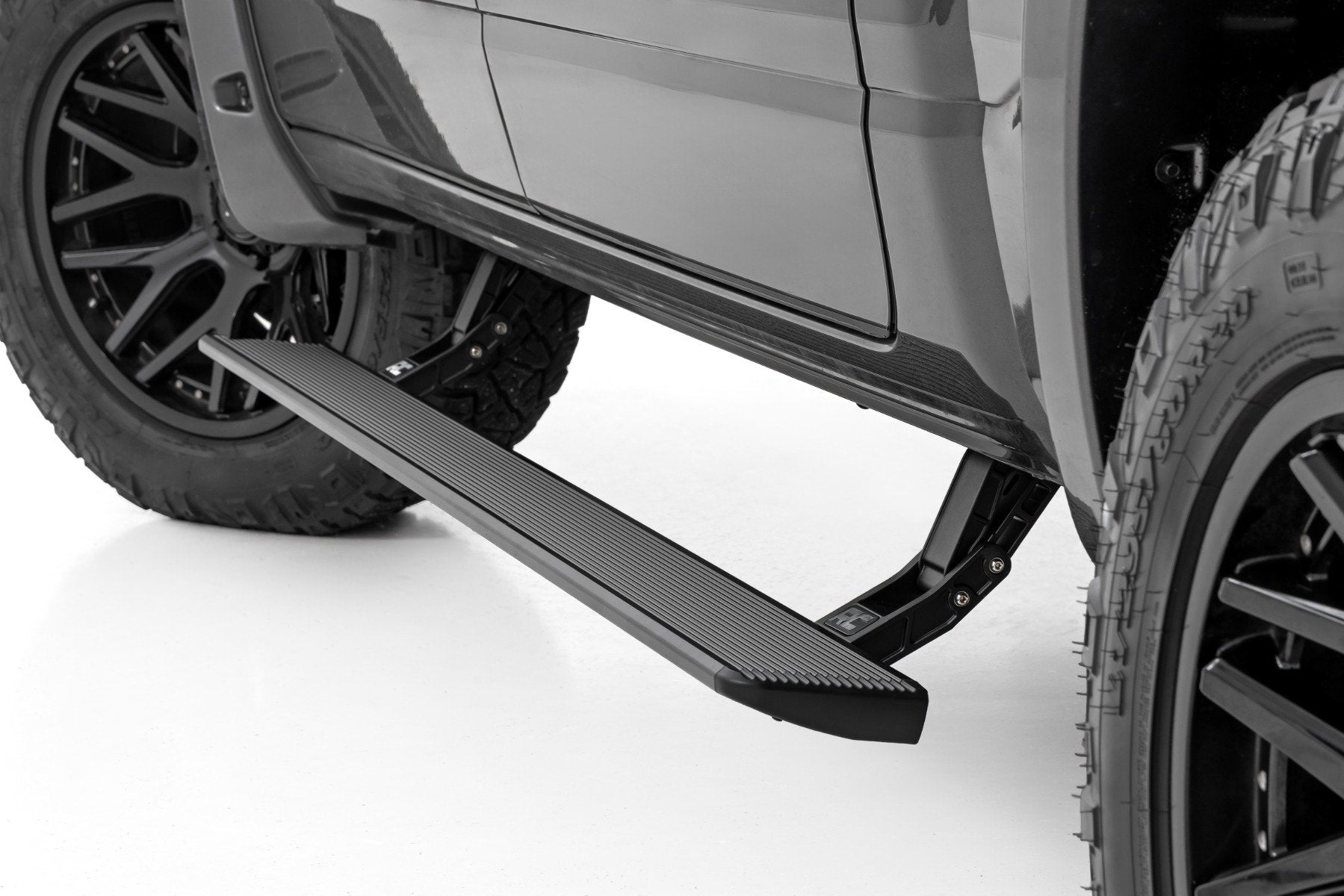 Rough Country Power Running Board HT-Series CrewCab for Ram 1500 19-25/TRX 21-24 ESR61920